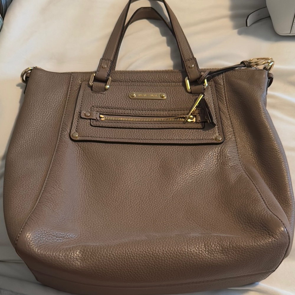 MICHAEL Michael Kors Brown and Gold Textured Leather Tote